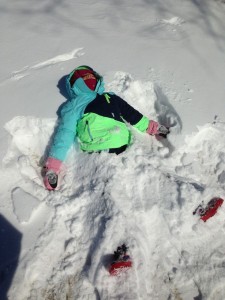 And after all that playing, a relaxing snow nap.